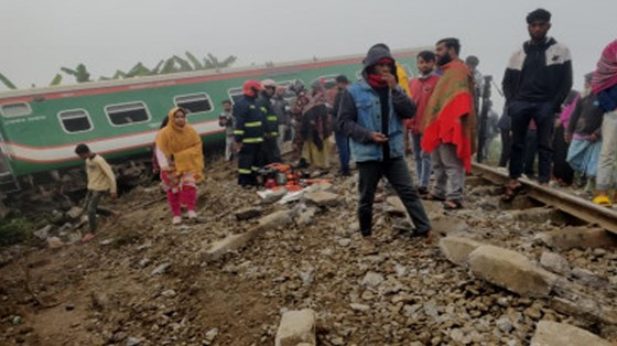 ঢাকা-ময়মনসিংহ রুট পরিবর্তন করে ট্রেন চলছে